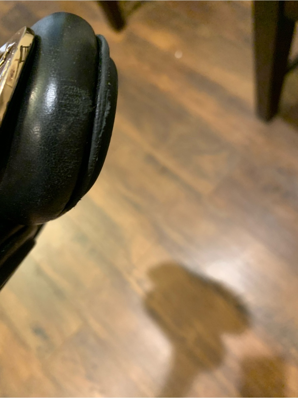 Tory Burch Reva black and gold leather flats - Picture 5 of 7